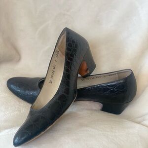 Salvatore Ferragamo aligator shoes vtg